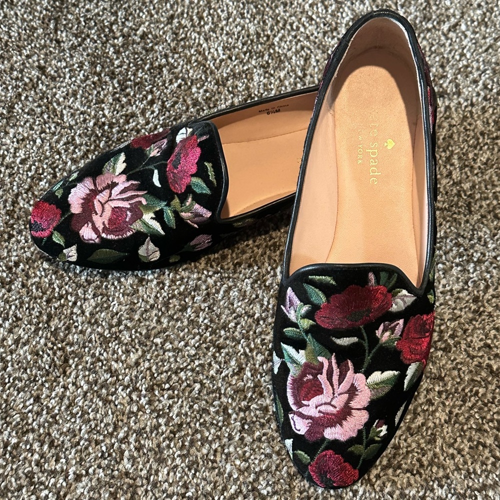 Kate Spade Floral Embroidered Loafer Size 6.5